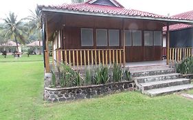 Ocean Queen Resort